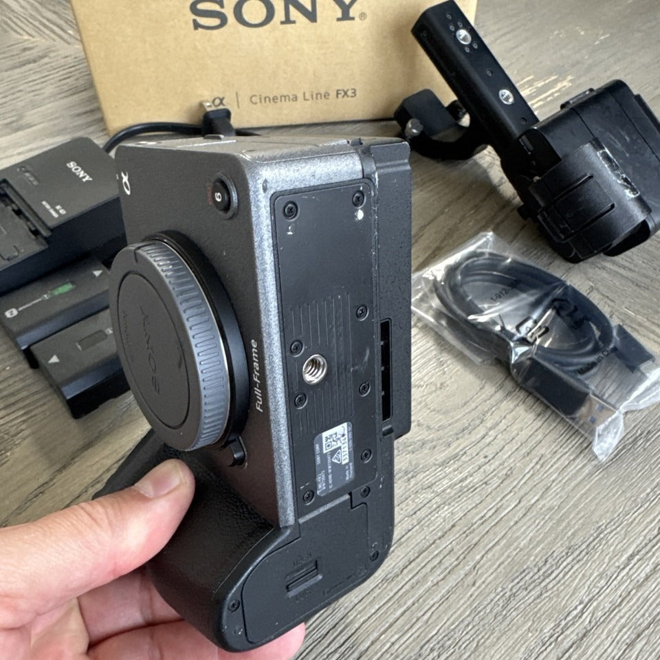 Sony Alpha ILME-FX3 Full Frame Cinema Line Camera