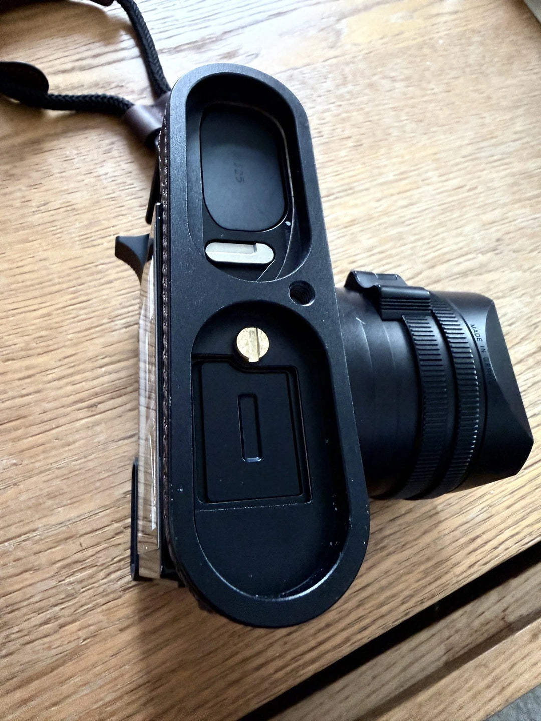 Leica Q3 28 60.3MP Camera - Black - Excellent Condition + Warranty + Thumb Grip